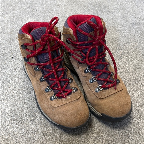 Columbia Tan Newton Ridge Amped Waterproof Hiking Boots Size 7 - Picture 1 of 5